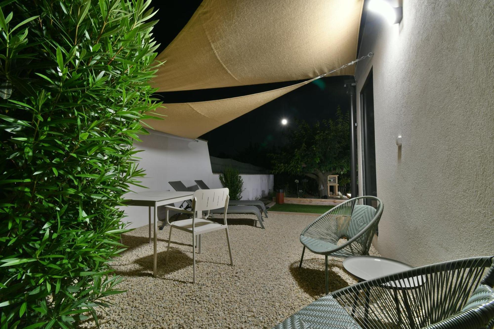 Une Nuit En Luberon Puyvert Exterior foto