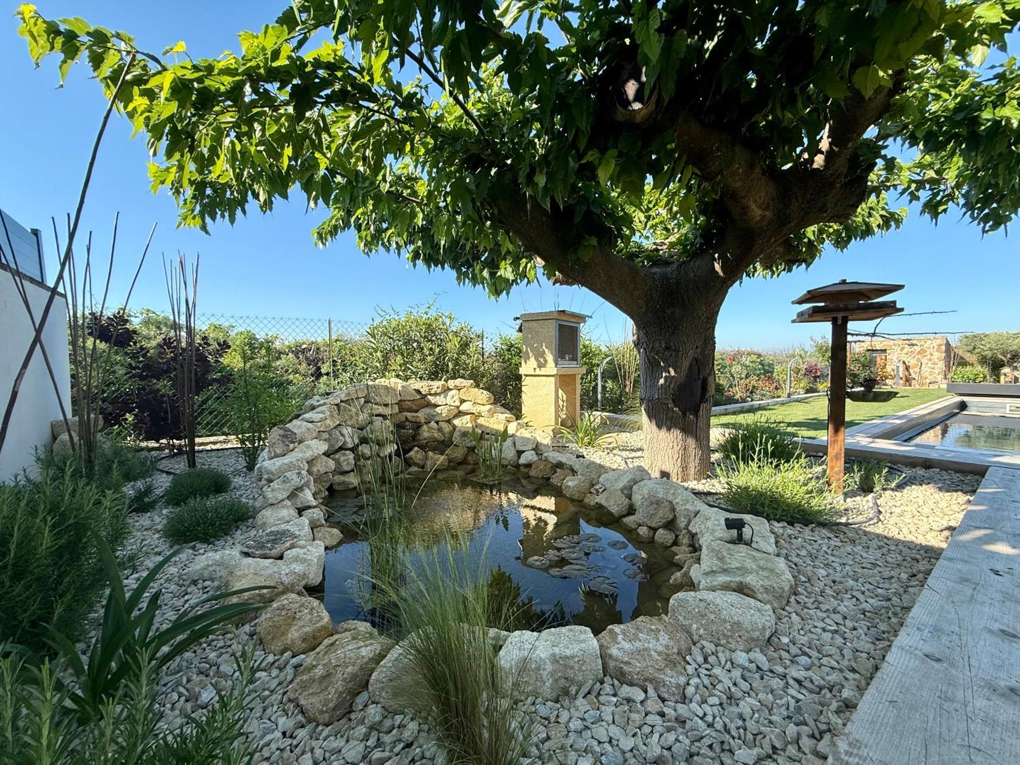 Une Nuit En Luberon Puyvert Exterior foto